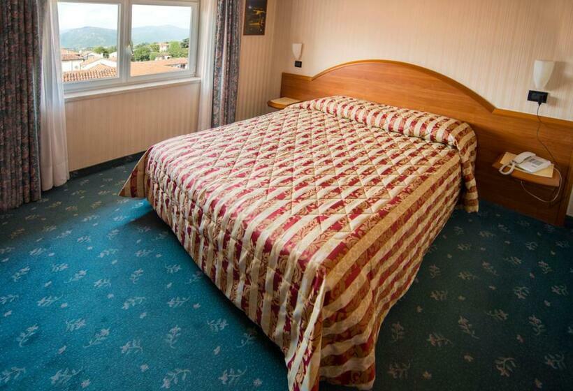 高级大房间, Brennero