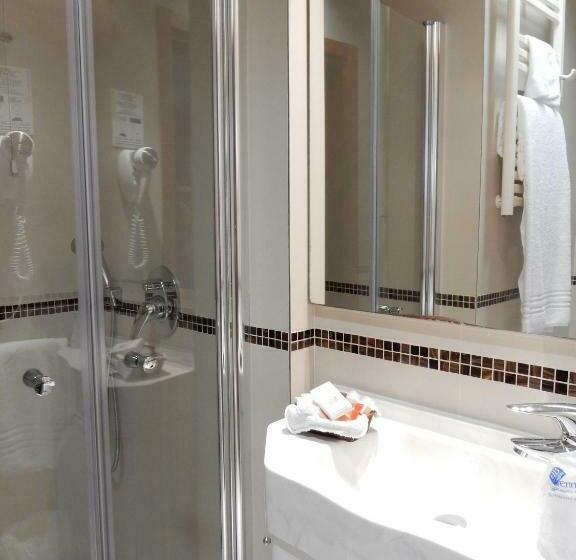 标准单人间, Brennero