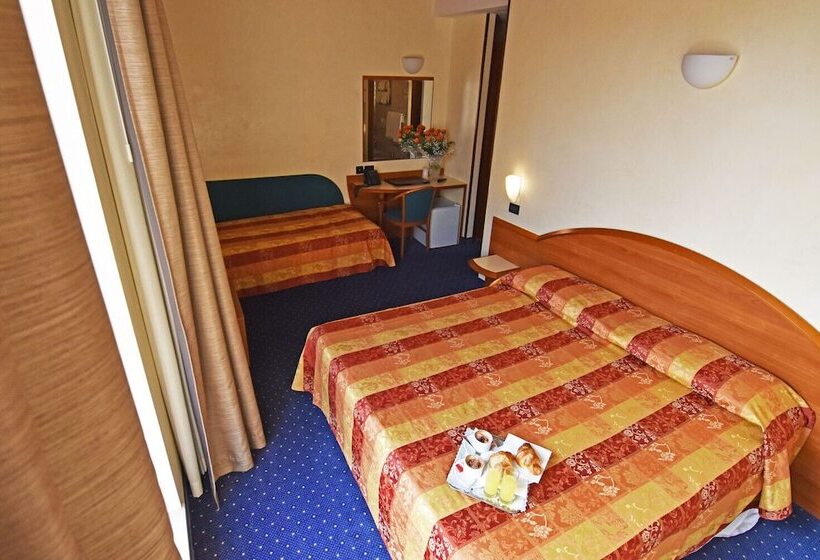 标准三人间, Brennero