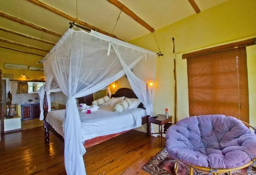 Perhesviitti, Casa Cabana Beach