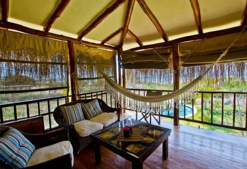 Perhesviitti, Casa Cabana Beach