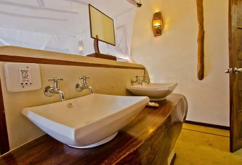 Perhesviitti, Casa Cabana Beach