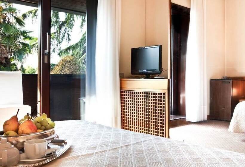 标准单人间, Due Mori