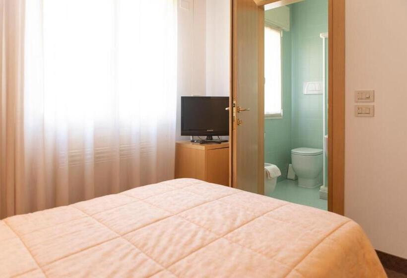 חדר סטנדרט יחיד, Due Mori