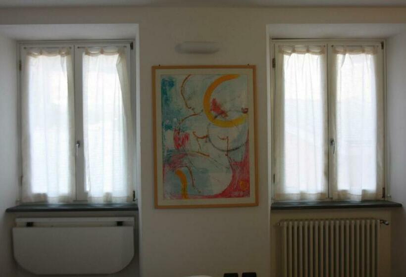 اتاق سوپریور, Gianni Franzi