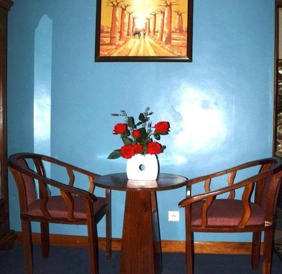 اتاق لوکس, Iarimbato