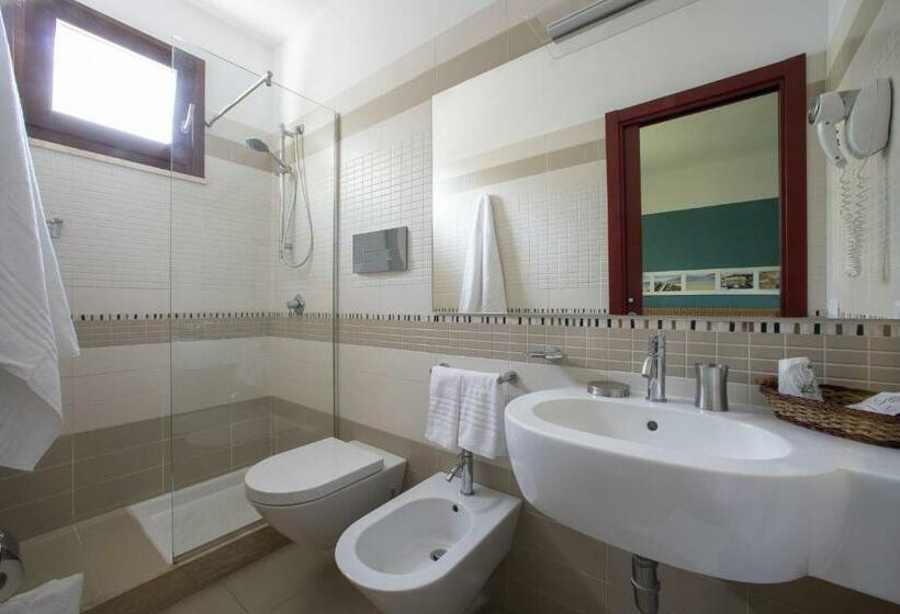 스탠다드 룸, Insula