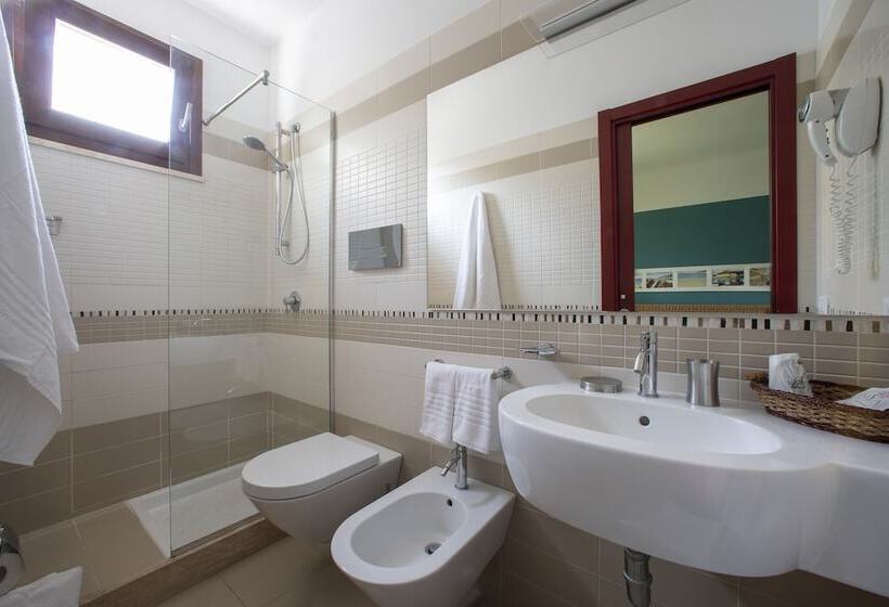 스탠다드 룸, Insula