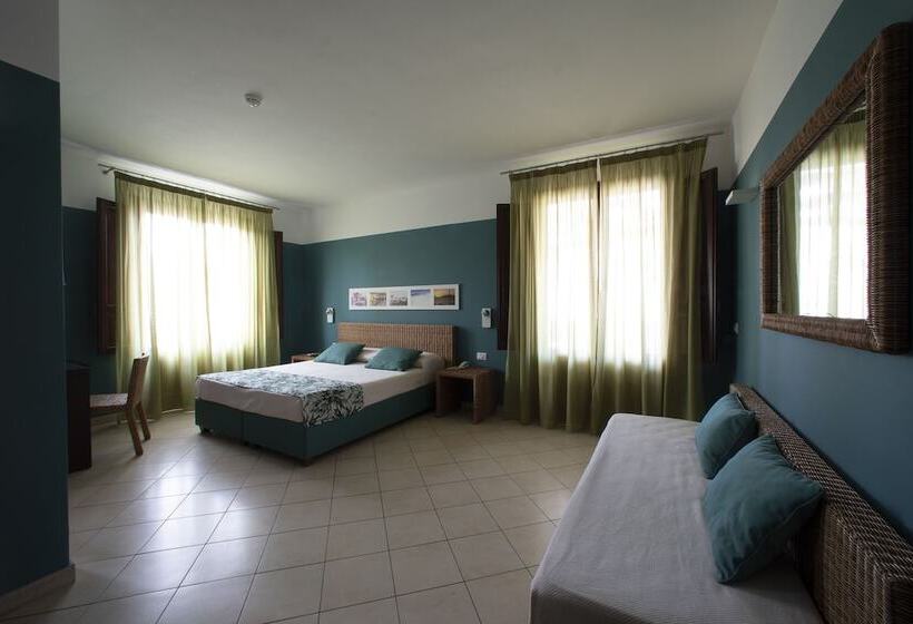 스탠다드 트리플 룸, Insula