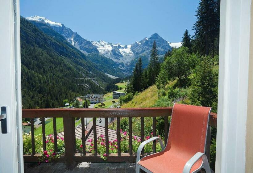 高级套房, Madatsch