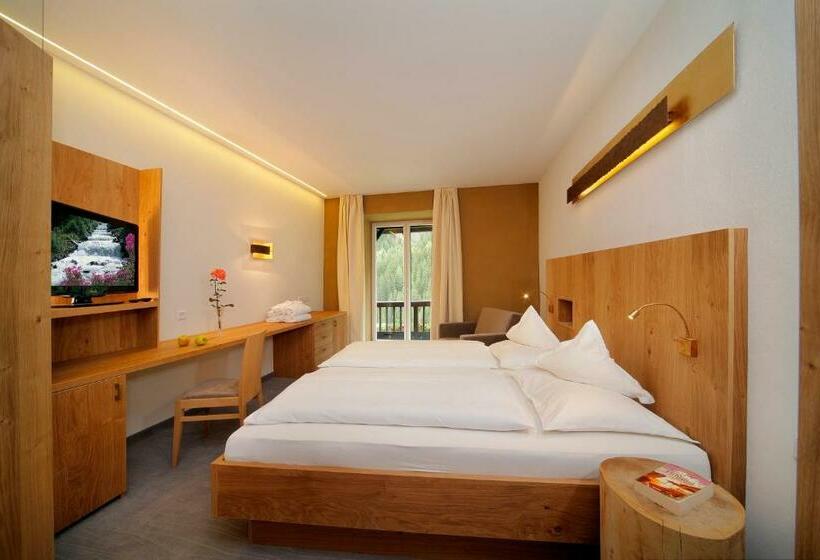 标准间带阳台, Madatsch