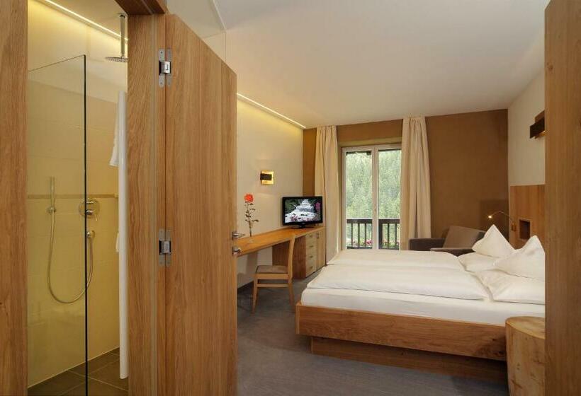 标准间带阳台, Madatsch