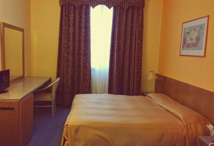 חדר סטנדרט, Raffaello Venice