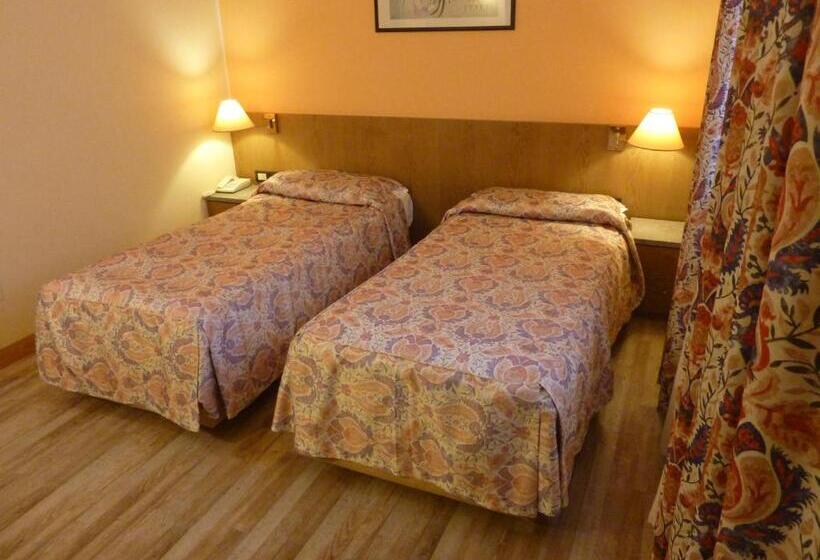 חדר סטנדרט, Raffaello Venice