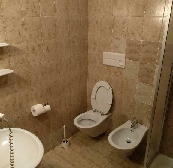 四人标准间, Rainhof