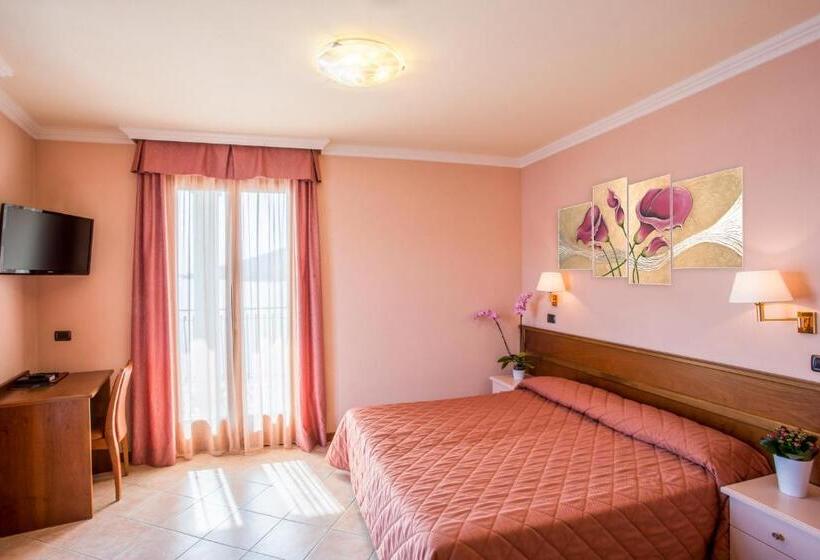 스탠다드 룸 호수 전망, Romagna