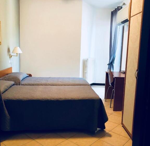 이코노미 룸, Romagna