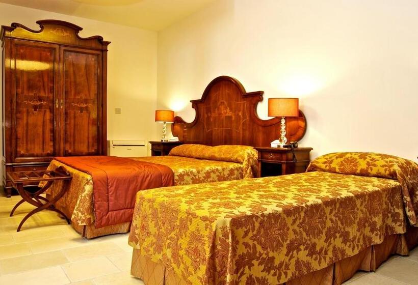 شقة من غرفة نوم واحدة متصلة, Vico Regio