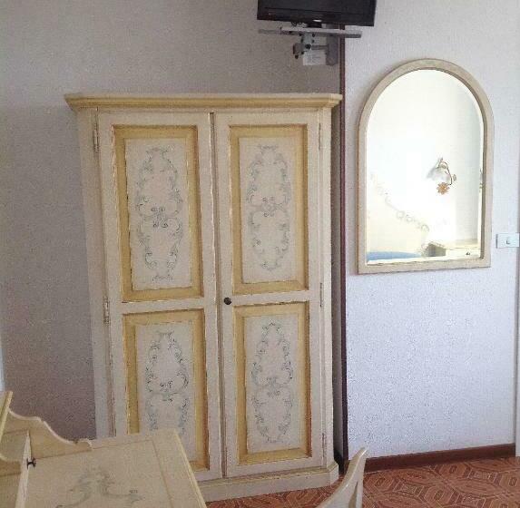 Номер Стандарт Вид на Озеро, Villa Margherita