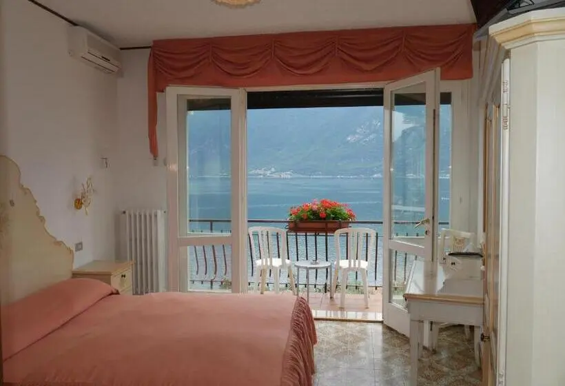 اتاق استاندارد با چشم‌انداز دریاچه, Villa Margherita
