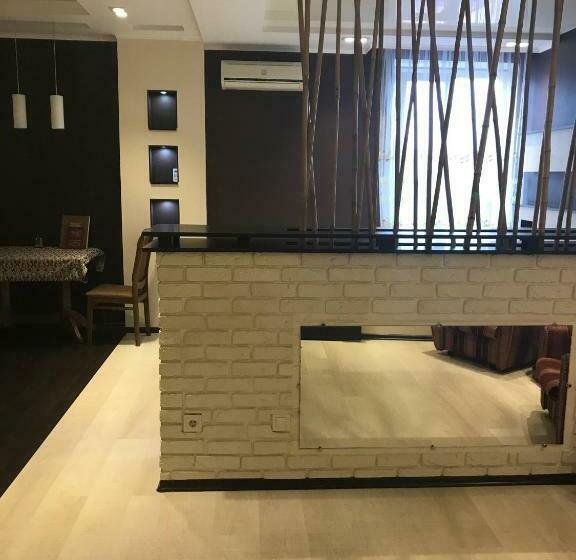 استودیوی استاندارد, Vvp Club