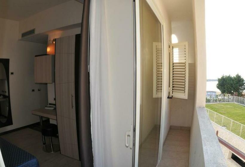 اتاق استاندارد یک نفره, Morcavallo Hotel & Wellness