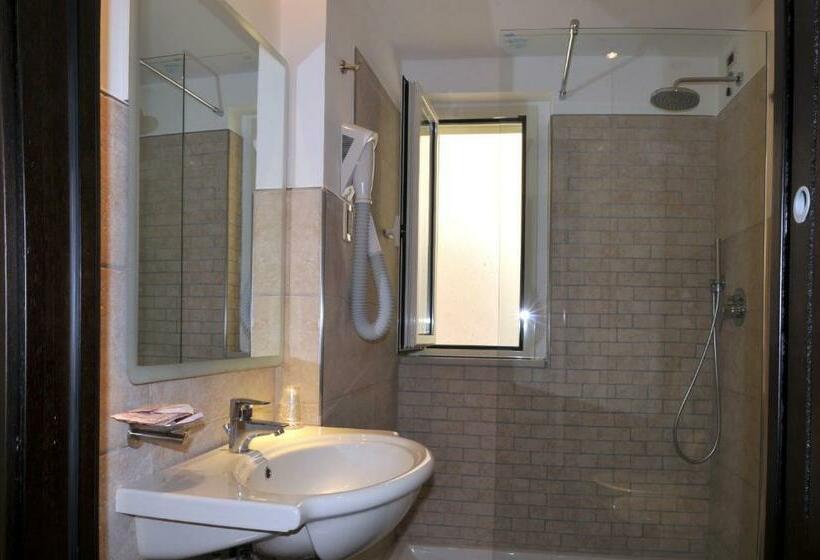 اتاق استاندارد سه نفره, Morcavallo Hotel & Wellness