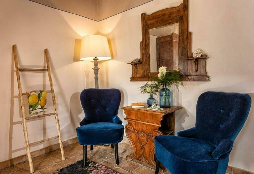 اتاق استاندارد, Relais Ortaglia