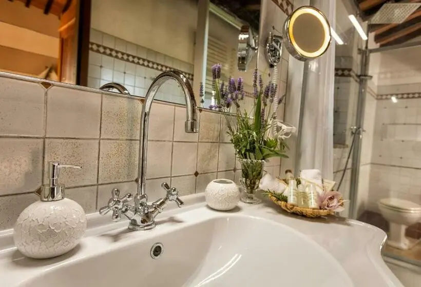 اتاق استاندارد, Relais Ortaglia