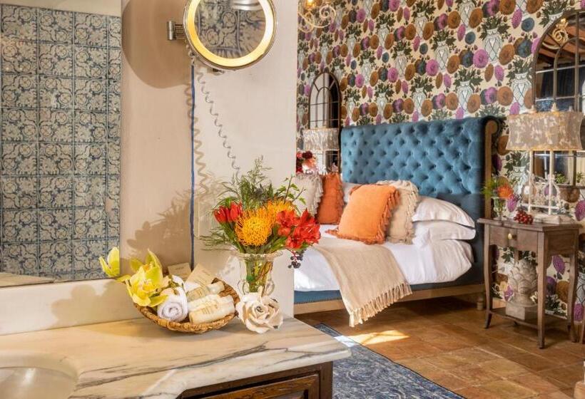 سوییت جونیور با بالکن, Relais Ortaglia