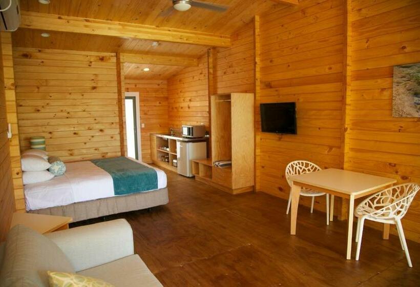 استودیوی استاندارد, Scenic Matavai Resort Niue