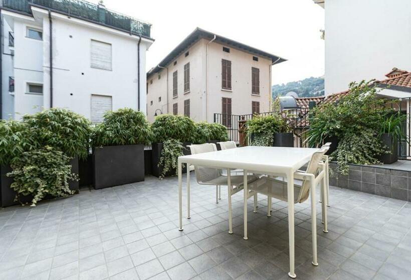 Апартаменты 1 Спальня, Stresa Residence