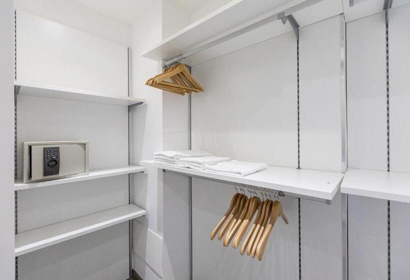 Апартаменты 1 Спальня, Stresa Residence