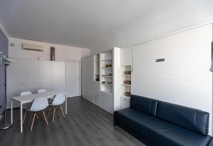 Апартаменты 2 Спальни, Stresa Residence