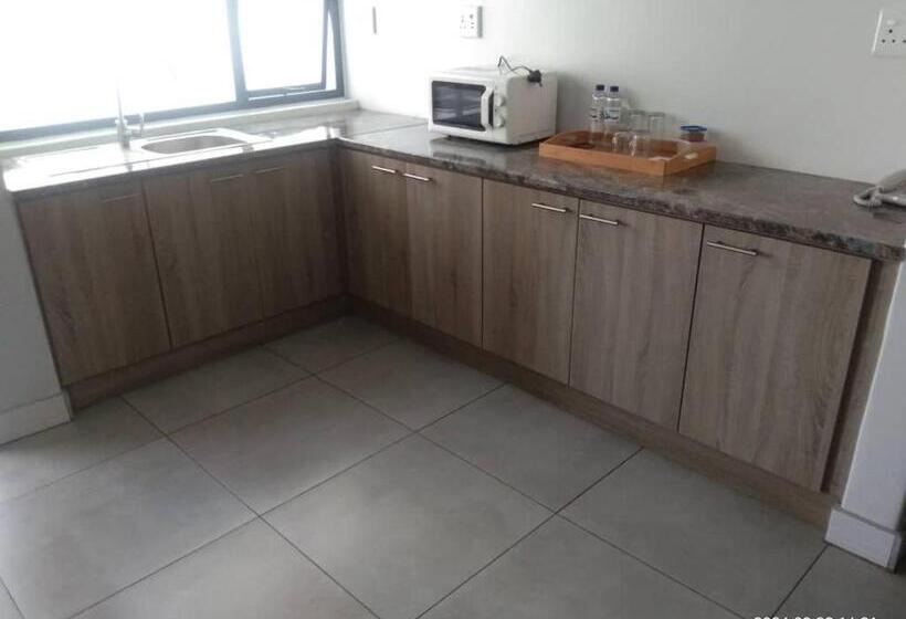 اتاق خانوادگی, City Centre