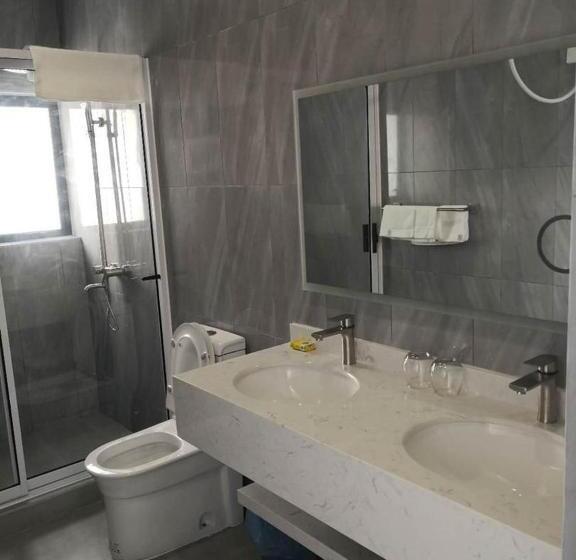 Deluxe Suite King Bed, City Centre