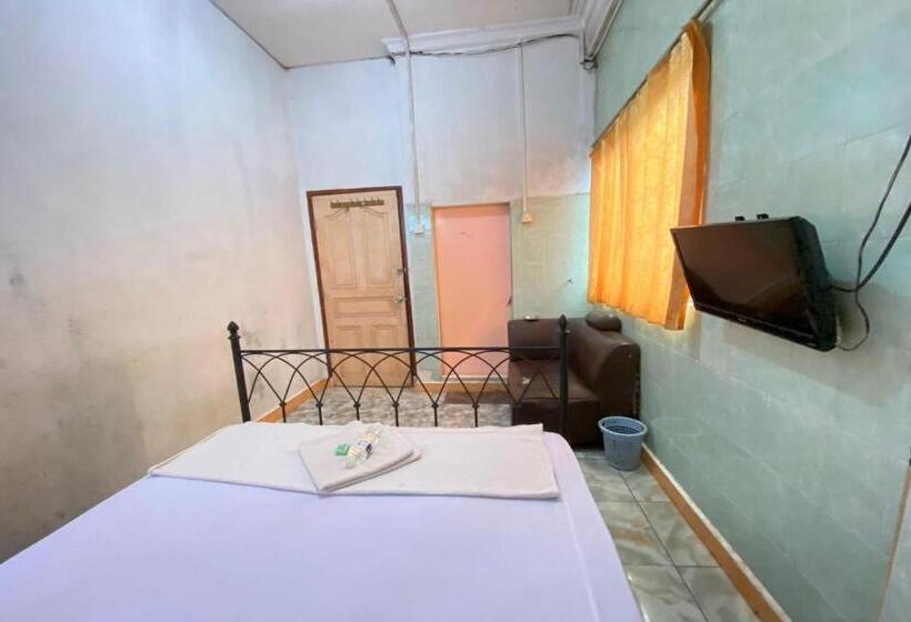 اتاق استاندارد, Oyo 93781 Hotel California 2