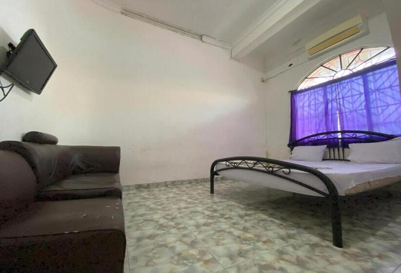 اتاق استاندارد, Oyo 93781 Hotel California 2