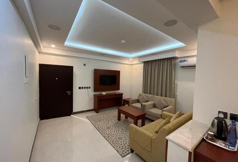 豪华套房, هاوس إن House Inn