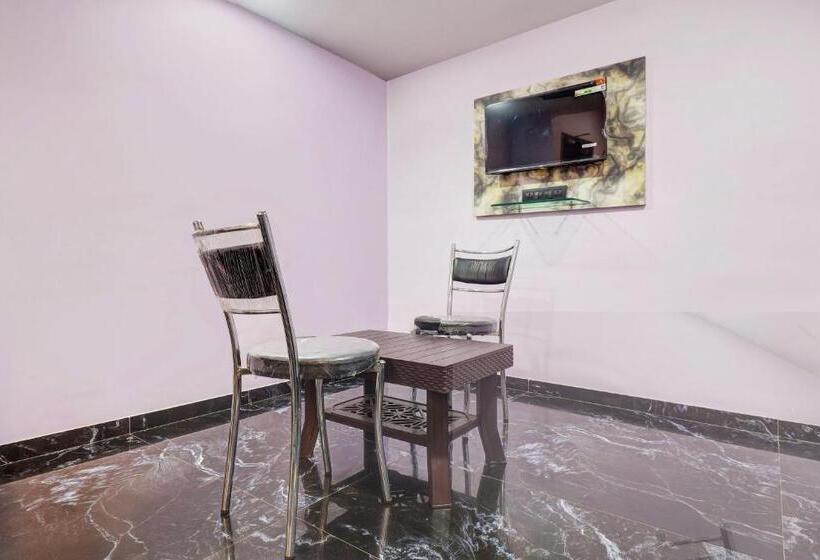 Pokój Trzyosobowy Klasyczny, Kirtiraj Lodging And Boarding