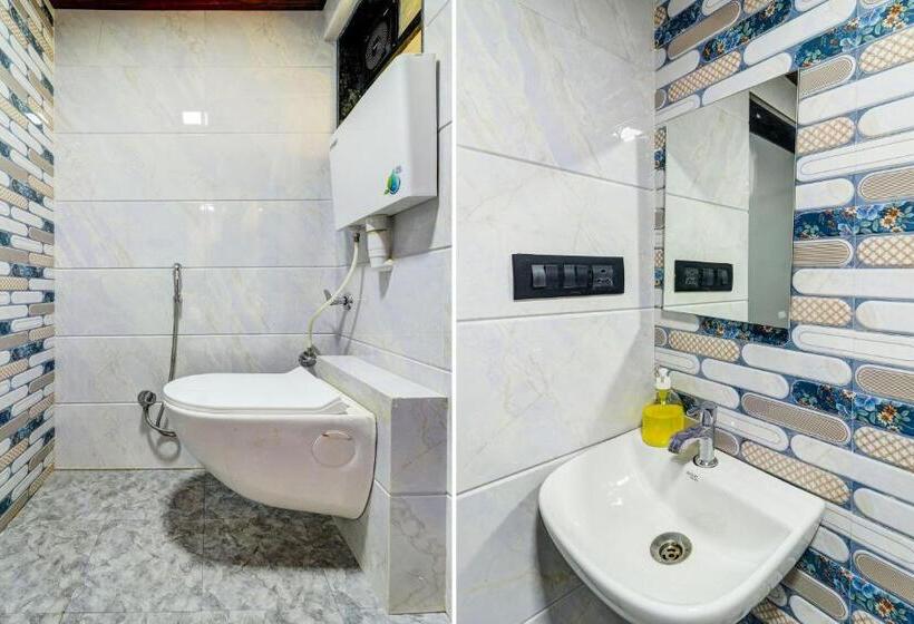 Pokój Deluxe Trzyosobowy, Kirtiraj Lodging And Boarding