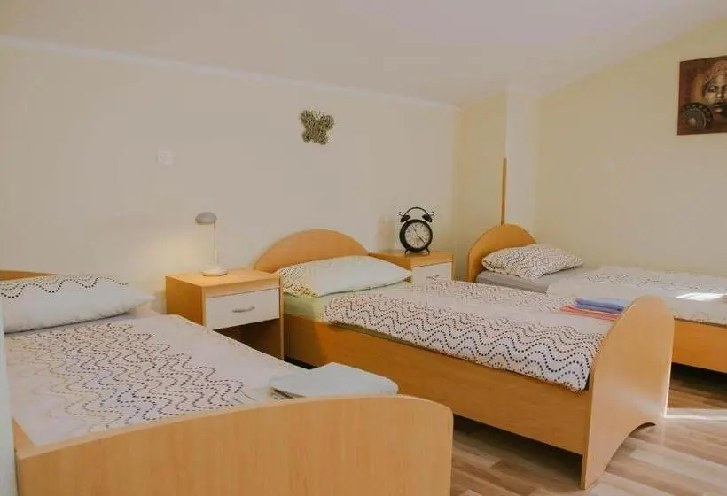 اتاق استاندارد سه نفره, Rooms Pri Lovrižu