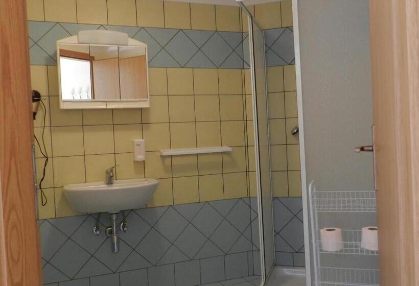 اتاق استاندارد با چشم‌انداز کوهستان, Rooms Pri Lovrižu