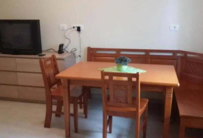آپارتمان 1 خوابه, Rooms Pri Lovrižu