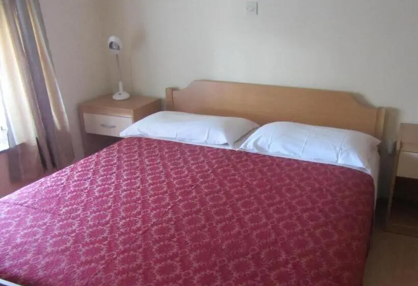 اتاق اکونومی, Rooms Pri Lovrižu