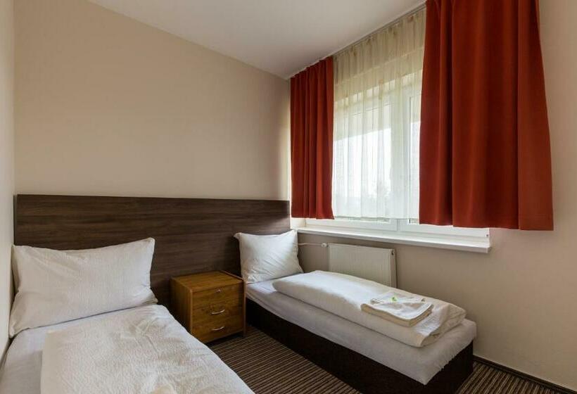 Люкс 2 Спальни, Bed & Breakfast Hotel Perla