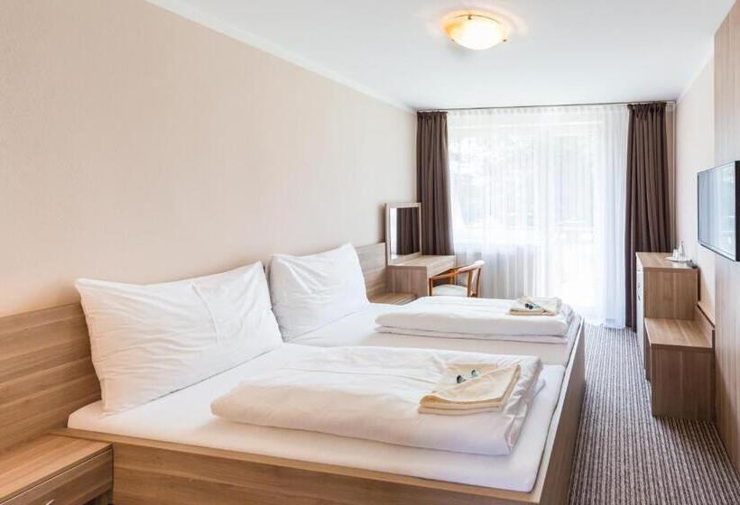 Номер Комфорт, Bed & Breakfast Hotel Perla