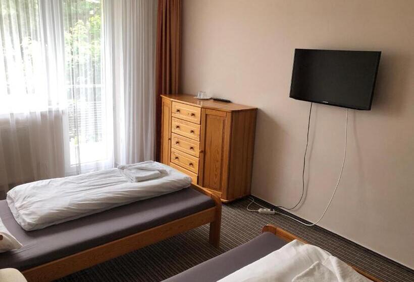 Номер Стандарт, Bed & Breakfast Hotel Perla