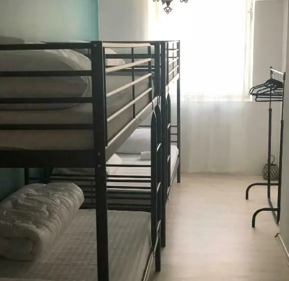اتاق استاندارد چهار تخته, Hostel Sleeping Beauty