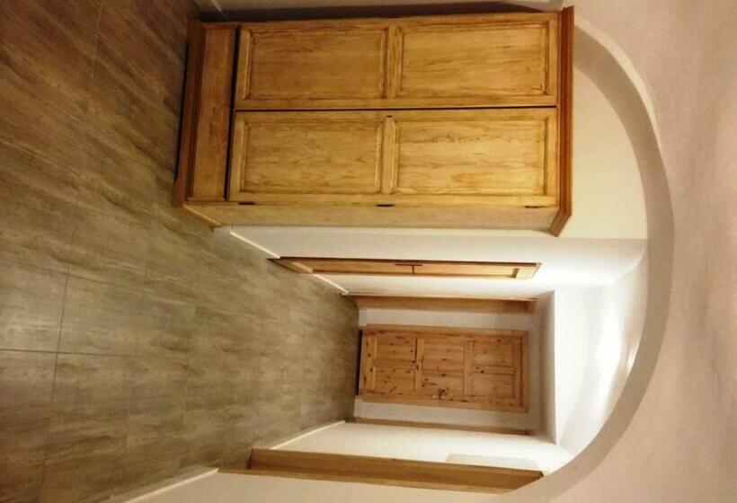 تختخواب در اتاق مشترک, Hostel Sleeping Beauty